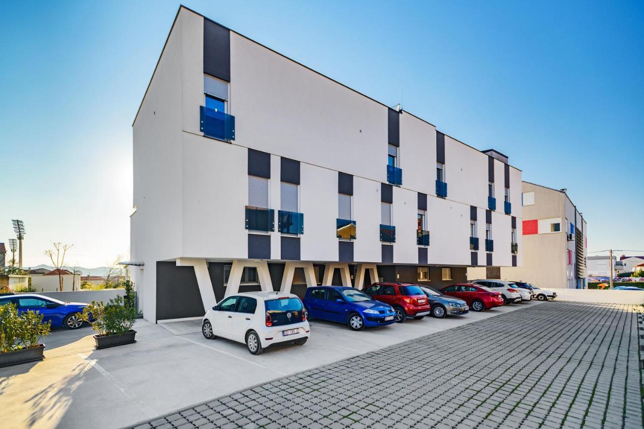 Holiday Apartment Zadar - With Summer Balcony And Parking Exterior foto